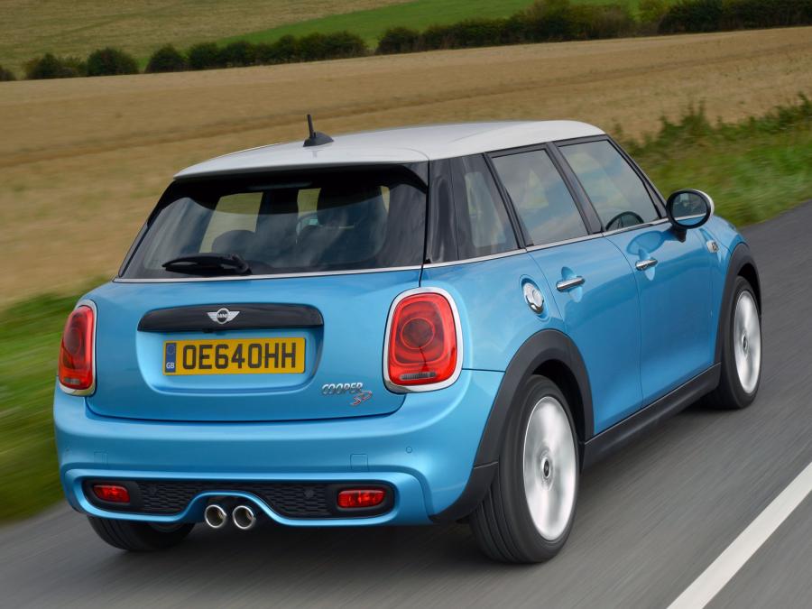  Mini Cooper SD 5-Door 2014 года  (UK) (фото 15 из 35)